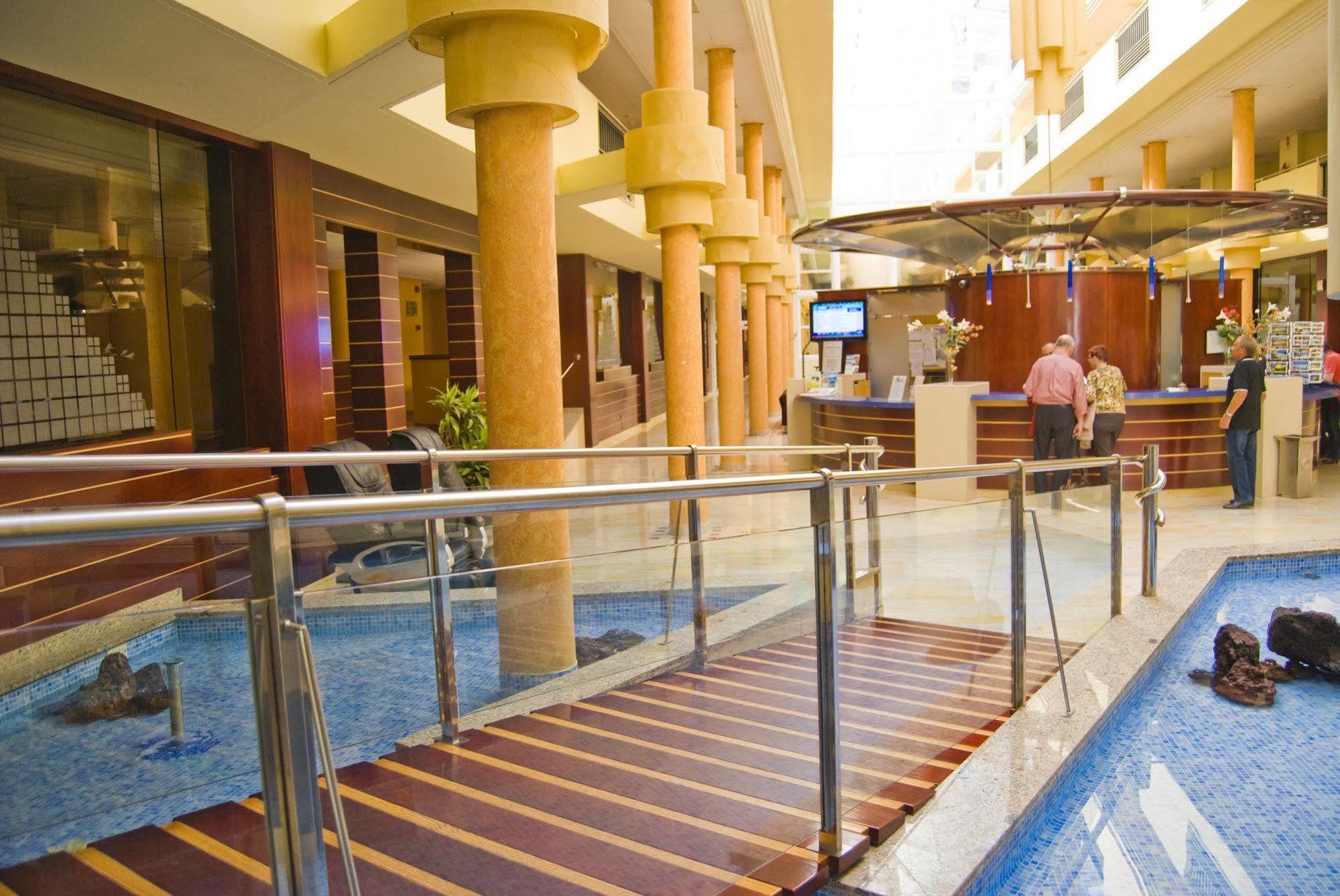 Sbh Crystal Beach Hotel & Suites - Adults Only 코스타카르마 외부 사진
